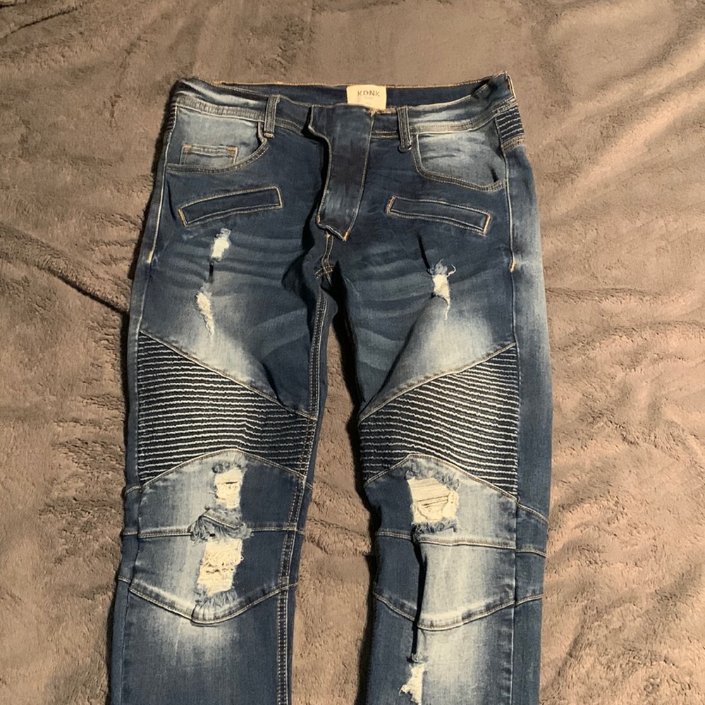 skinny jeans